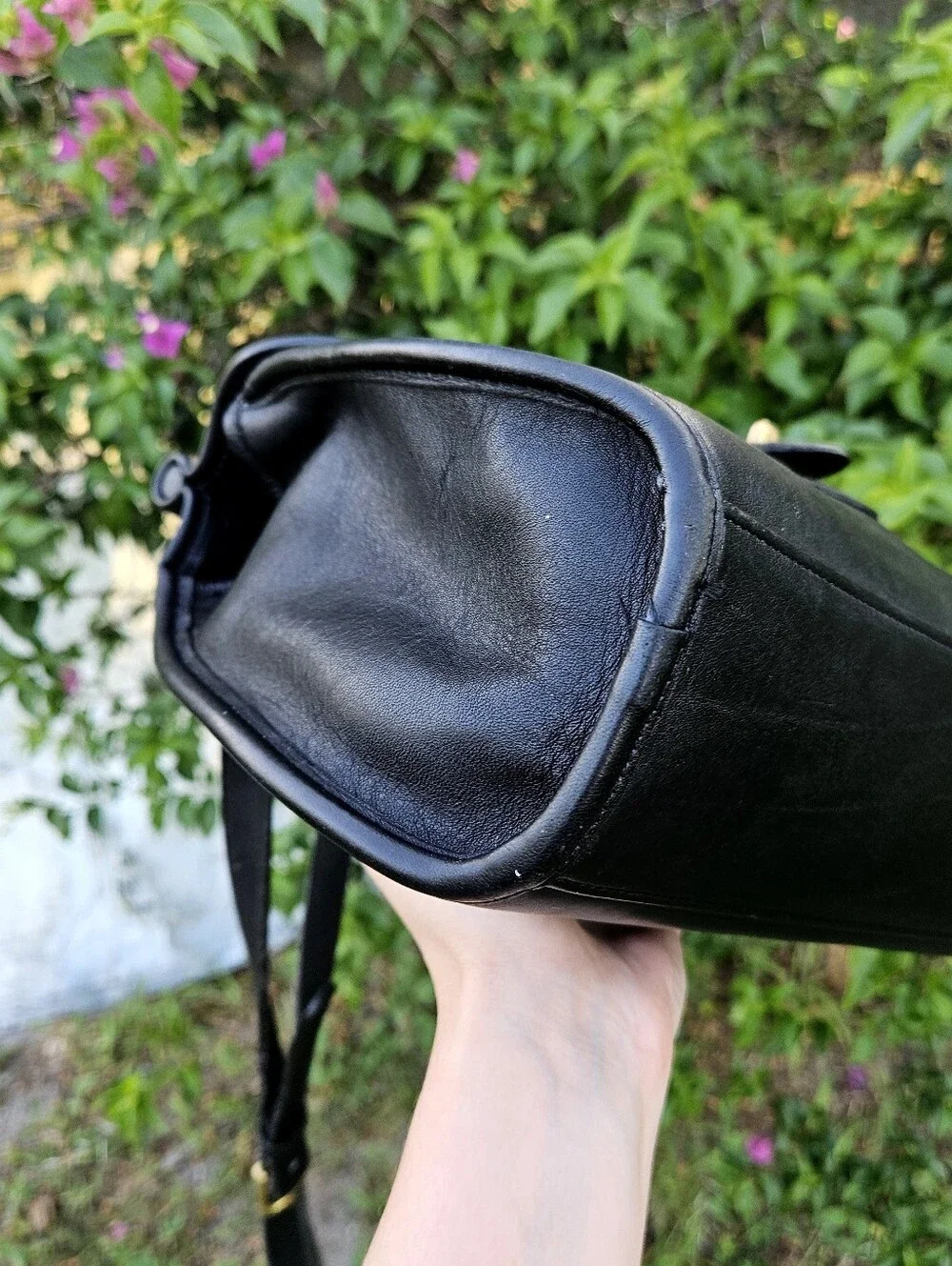 Vintage Coach Logan 9907 Black Leather Turnlock Crossbody USA Pre-1994